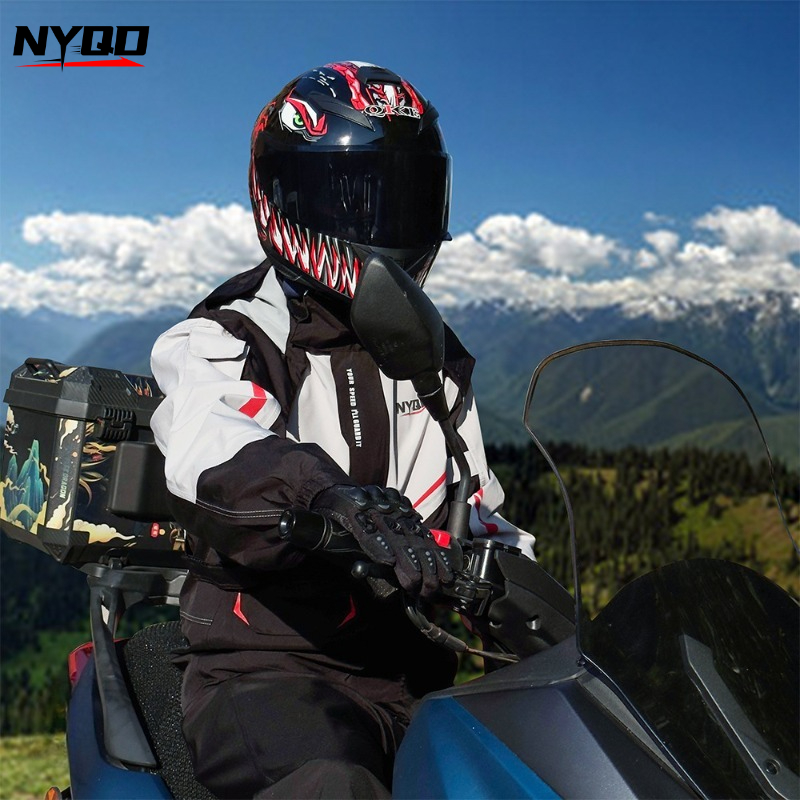 Completo Impermeabile per Moto - Motorcycle Gear Full Suit recensione e prezzo